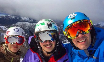 Familia Trujillo en el Catedral. La montaña esta como nunca!! ❄️info@otetravel.c…