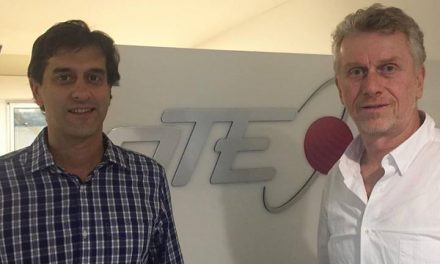 Alejandro Goich ,de Ski Portillo Chile, visitando las nuevas oficinas de OTE SK…
